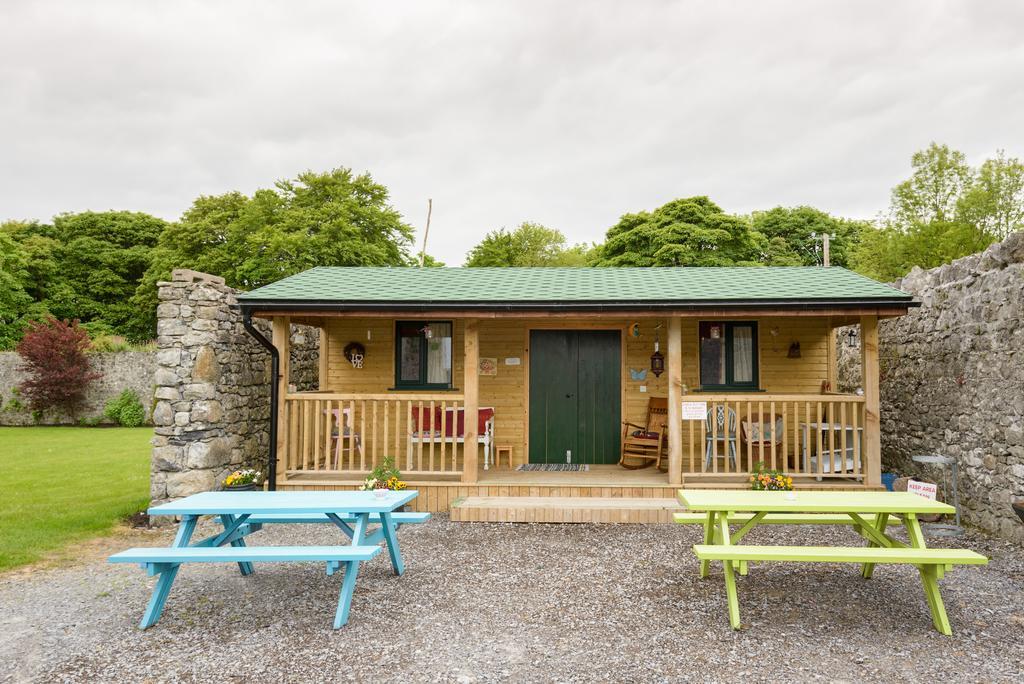 Galway Glamping Hotel Tuam Exterior photo