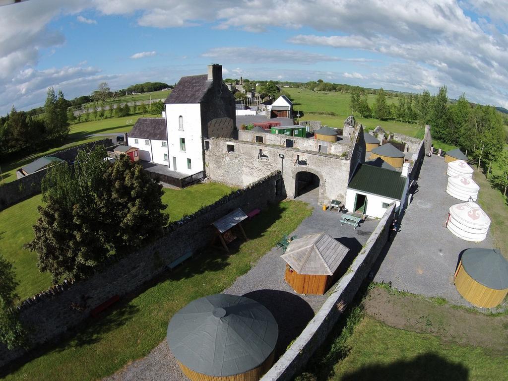 Galway Glamping Hotel Tuam Exterior photo