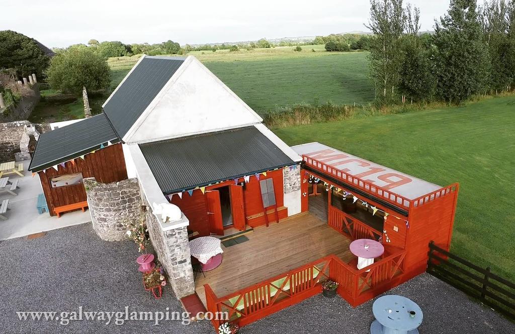 Galway Glamping Hotel Tuam Exterior photo